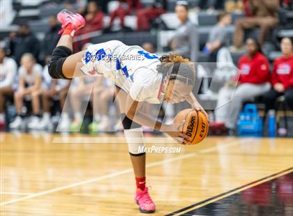 Thumbnail 1 in Central vs. Veterans (HoCo Bear Brawl) photogallery.