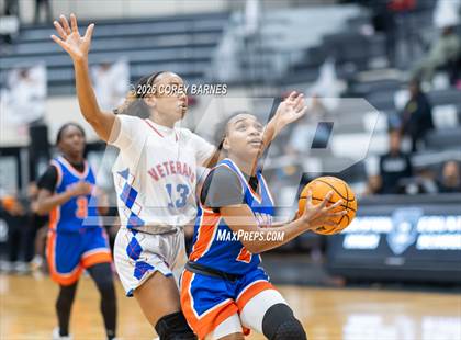 Thumbnail 1 in Central vs. Veterans (HoCo Bear Brawl) photogallery.