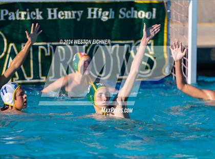 Thumbnail 1 in Grossmont @ Patrick Henry photogallery.