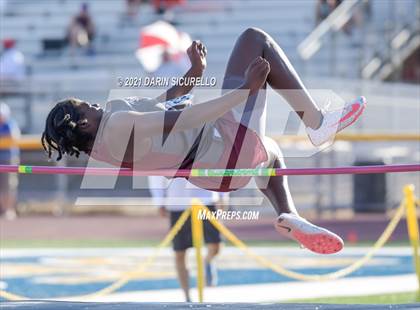 Thumbnail 2 in AIA Track & Field Championships (Girls High Jump DIV 1) photogallery.