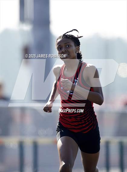 Thumbnail 3 in Mandarin Preseason Classic (Hurdles) photogallery.