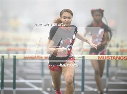 Thumbnail 1 in Mandarin Preseason Classic (Hurdles) photogallery.