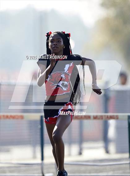 Thumbnail 2 in Mandarin Preseason Classic (Hurdles) photogallery.