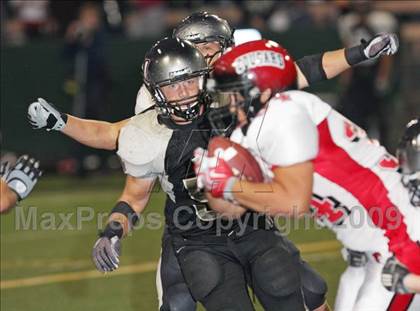 Thumbnail 2 in Union vs. Foothill (CBA Football Classic) photogallery.