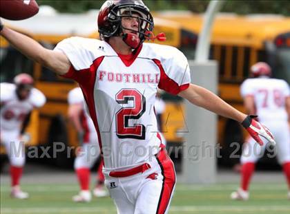 Thumbnail 2 in Union vs. Foothill (CBA Football Classic) photogallery.