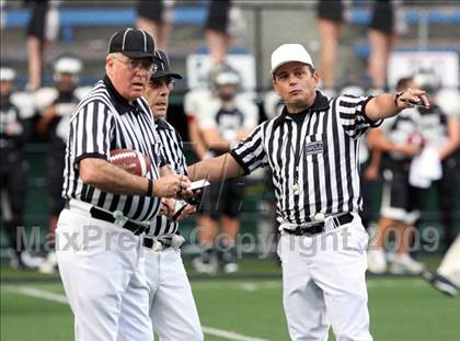 Thumbnail 1 in Union vs. Foothill (CBA Football Classic) photogallery.