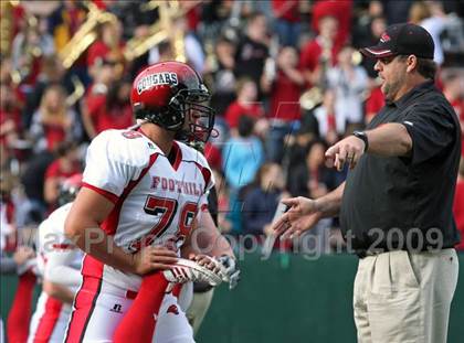 Thumbnail 2 in Union vs. Foothill (CBA Football Classic) photogallery.