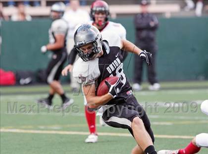 Thumbnail 3 in Union vs. Foothill (CBA Football Classic) photogallery.