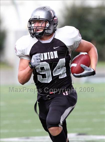 Thumbnail 1 in Union vs. Foothill (CBA Football Classic) photogallery.