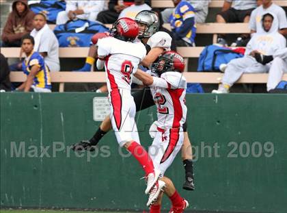 Thumbnail 1 in Union vs. Foothill (CBA Football Classic) photogallery.