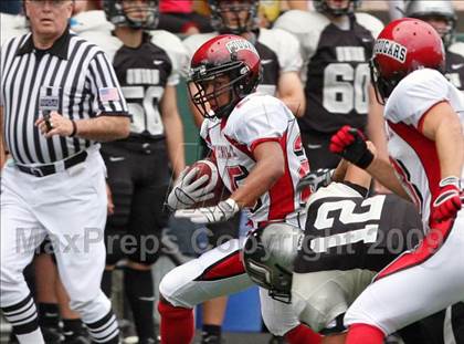 Thumbnail 1 in Union vs. Foothill (CBA Football Classic) photogallery.