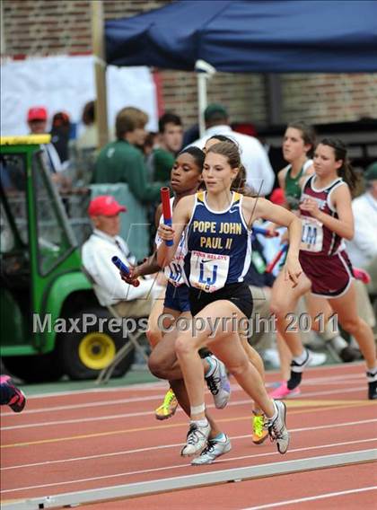 Thumbnail 1 in 117th Penn Relays (Girls 4x400m Suburban A) photogallery.