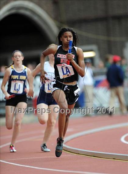 Thumbnail 2 in 117th Penn Relays (Girls 4x400m Suburban A) photogallery.