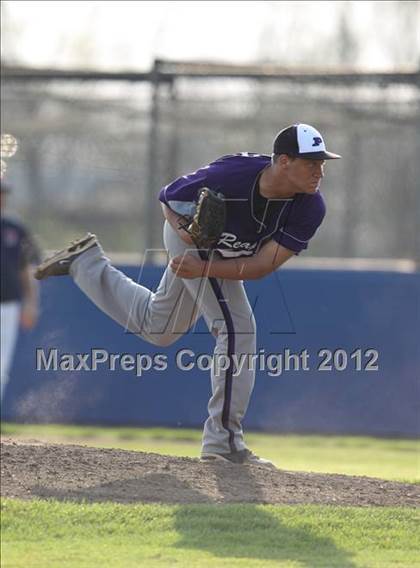 Thumbnail 1 in Plano vs. Oswego photogallery.