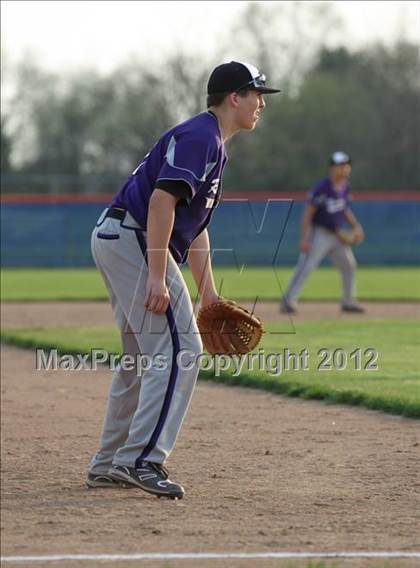 Thumbnail 2 in Plano vs. Oswego photogallery.