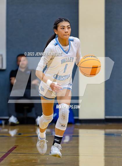 Thumbnail 1 in Valley Christian vs. Tamalpais photogallery.