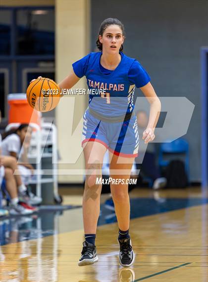 Thumbnail 3 in Valley Christian vs. Tamalpais photogallery.