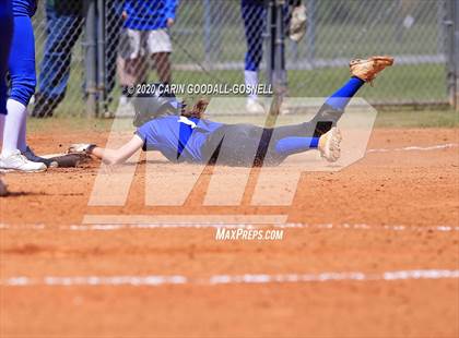 Thumbnail 1 in Midway Softball (Extending the Season) photogallery.