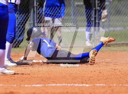 Thumbnail 1 in Midway Softball (Extending the Season) photogallery.