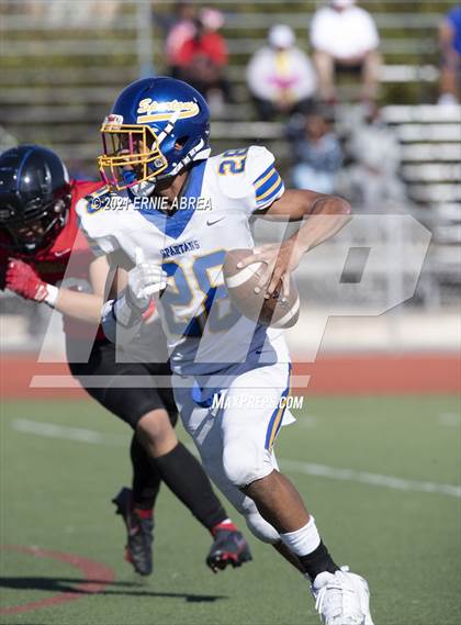 Thumbnail 1 in Pinole Valley @ Salesian College Preparatory photogallery.