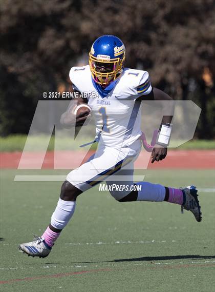 Thumbnail 1 in Pinole Valley @ Salesian College Preparatory photogallery.