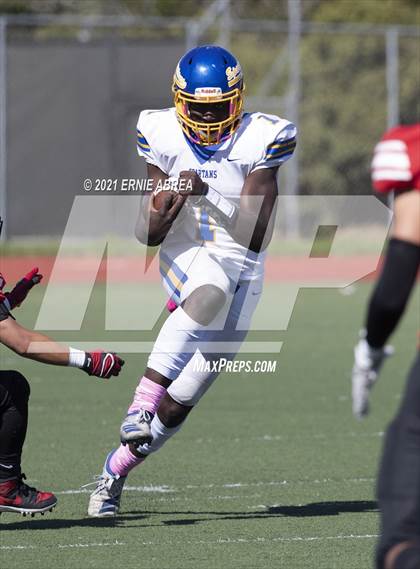 Thumbnail 1 in Pinole Valley @ Salesian College Preparatory photogallery.