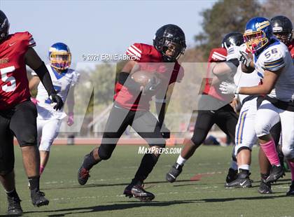 Thumbnail 2 in Pinole Valley @ Salesian College Preparatory photogallery.