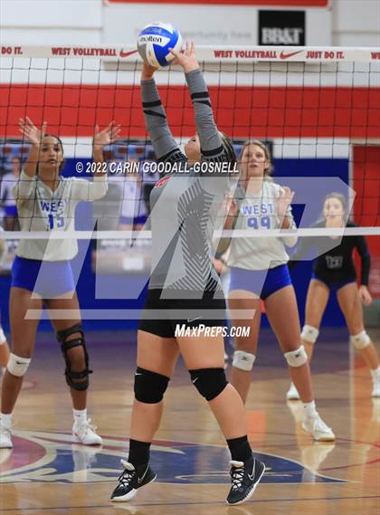 Thumbnail 3 in Jacksonville @ West Carteret photogallery.