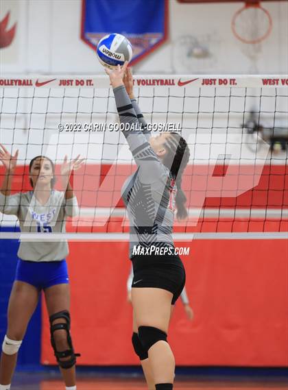 Thumbnail 2 in Jacksonville @ West Carteret photogallery.