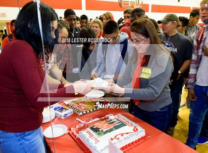 Thumbnail 1 in Taft [William H.] (National Signing Day Ceremony) photogallery.