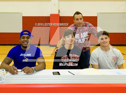 Thumbnail 1 in Taft [William H.] (National Signing Day Ceremony) photogallery.