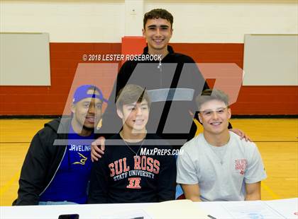 Thumbnail 3 in Taft [William H.] (National Signing Day Ceremony) photogallery.