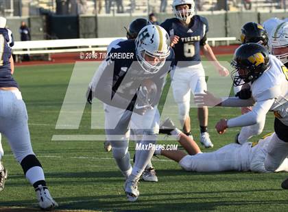 Thumbnail 2 in Hollidaysburg vs. Archbishop Wood (PIAA 5A Quarterfinal) photogallery.