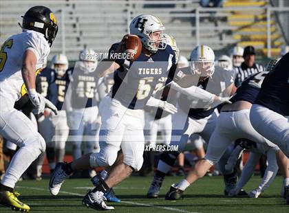 Thumbnail 2 in Hollidaysburg vs. Archbishop Wood (PIAA 5A Quarterfinal) photogallery.