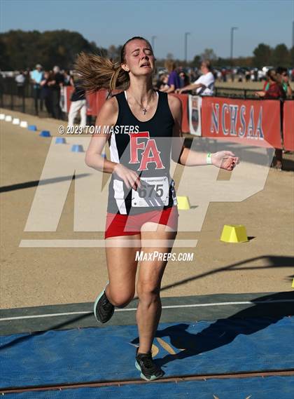 Thumbnail 1 in NCHSAA 2A Championship photogallery.