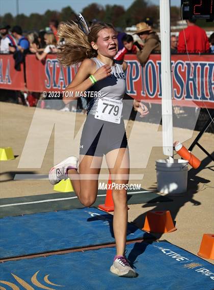 Thumbnail 1 in NCHSAA 2A Championship photogallery.