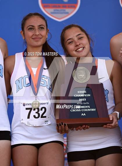 Thumbnail 1 in NCHSAA 2A Championship photogallery.