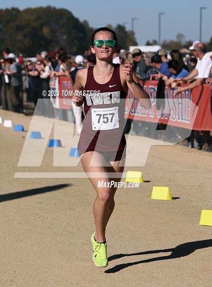 Thumbnail 1 in NCHSAA 2A Championship photogallery.