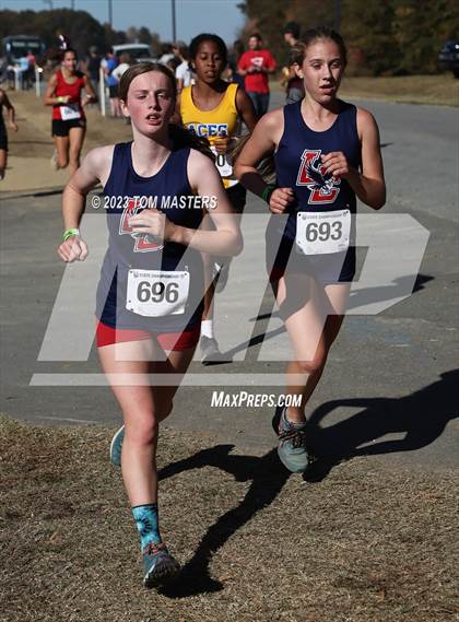 Thumbnail 1 in NCHSAA 2A Championship photogallery.