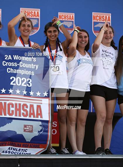 Thumbnail 1 in NCHSAA 2A Championship photogallery.