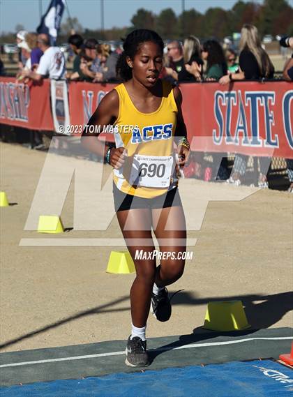 Thumbnail 1 in NCHSAA 2A Championship photogallery.
