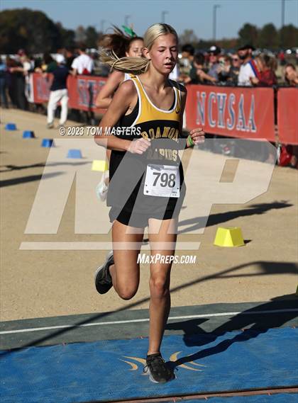Thumbnail 1 in NCHSAA 2A Championship photogallery.