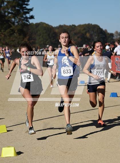 Thumbnail 1 in NCHSAA 2A Championship photogallery.
