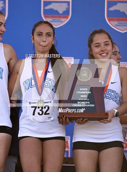 Thumbnail 1 in NCHSAA 2A Championship photogallery.