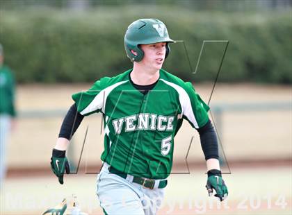Thumbnail 1 in ThunderRidge vs Venice (National High School Invitational) photogallery.