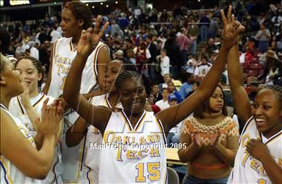 Thumbnail 1 in Canyon Springs vs. Oakland Tech (State D1 Final)#3 photogallery.