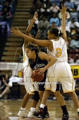Thumbnail 3 in Canyon Springs vs. Oakland Tech (State D1 Final)#3 photogallery.