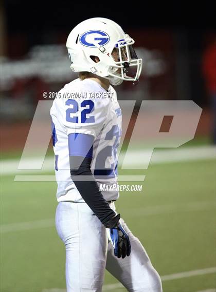 Thumbnail 2 in Goddard vs. Heights (KSHSAA 5A Playoff) photogallery.