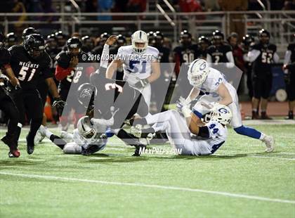 Thumbnail 1 in Goddard vs. Heights (KSHSAA 5A Playoff) photogallery.