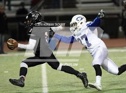 Thumbnail 1 in Goddard vs. Heights (KSHSAA 5A Playoff) photogallery.